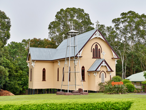 commercial-yungaburra-church