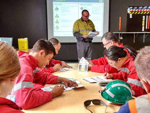 commercial-mining-safety-meeting
